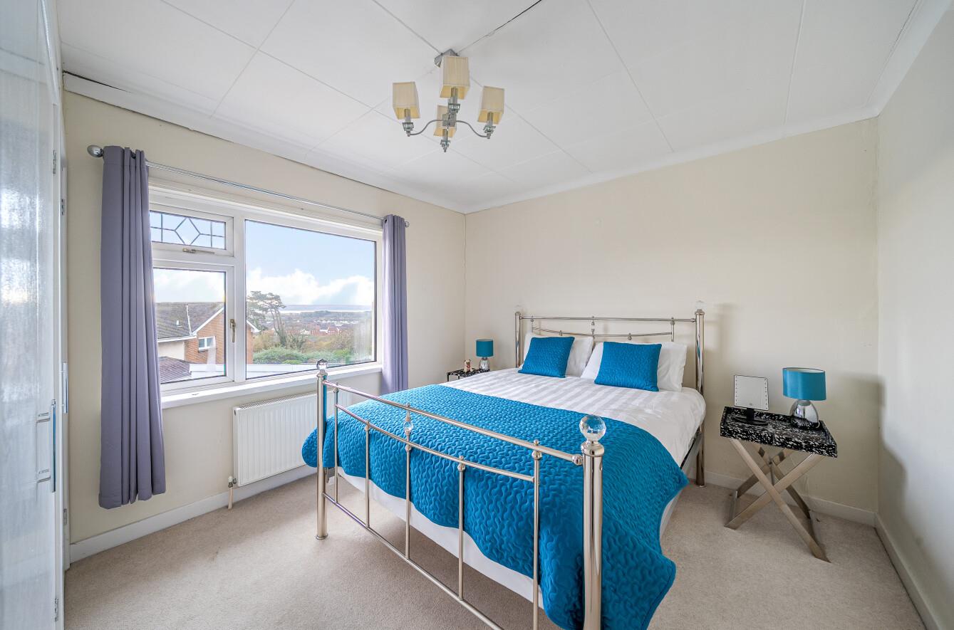 St. Margarets Drive, Llanelli, SA15 4EW